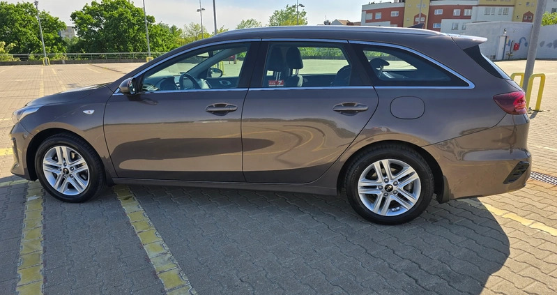 Kia Ceed cena 74500 przebieg: 62000, rok produkcji 2019 z Łapy małe 781